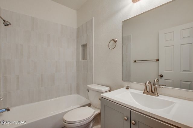 6655 N Canyon Crest Dr Unit 15105, Tucson, AZ 85750