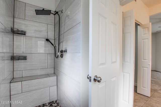 6655 N Canyon Crest Dr Unit 15105, Tucson, AZ 85750