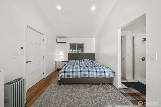 304 S 213th Street, Des Moines, WA 98198