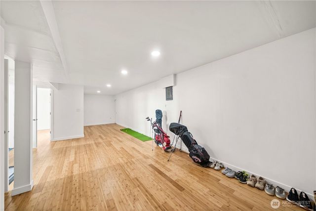 304 S 213th Street, Des Moines, WA 98198