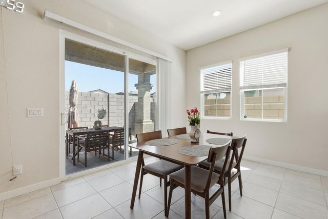 1521 S Senate Street, Chandler, AZ 85286