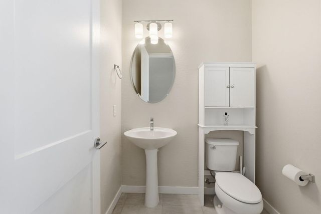 1521 S Senate Street, Chandler, AZ 85286