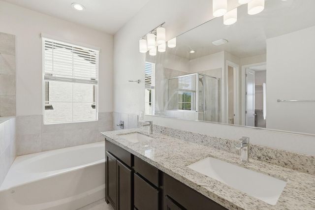 1521 S Senate Street, Chandler, AZ 85286