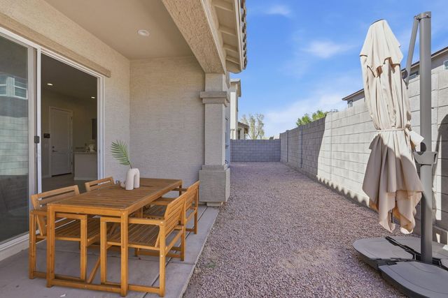 1521 S Senate Street, Chandler, AZ 85286