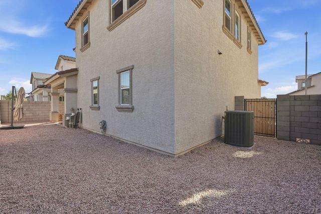 1521 S Senate Street, Chandler, AZ 85286