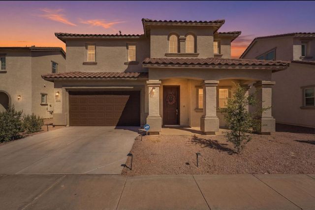 1521 S Senate Street, Chandler, AZ 85286