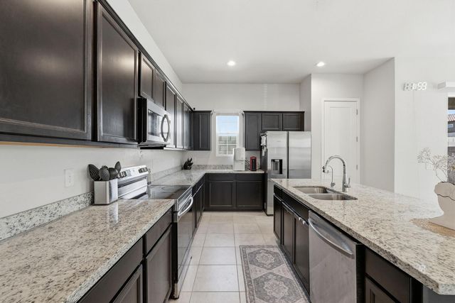 1521 S Senate Street, Chandler, AZ 85286