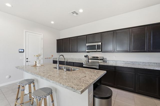 1521 S Senate Street, Chandler, AZ 85286