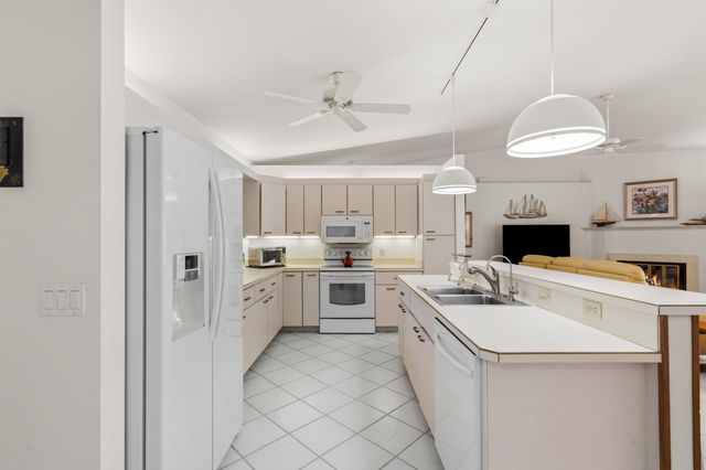 1604 SW Seagull Way, Palm City, FL 34990