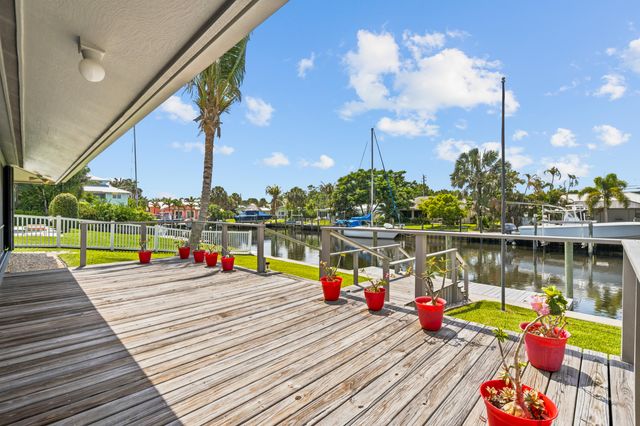 1604 SW Seagull Way, Palm City, FL 34990