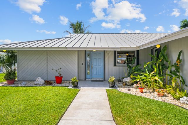 1604 SW Seagull Way, Palm City, FL 34990