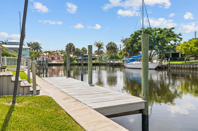 1604 SW Seagull Way, Palm City, FL 34990