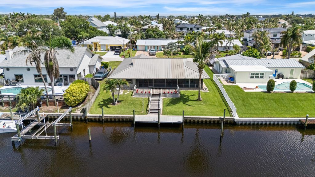 1604 SW Seagull Way, Palm City, FL 34990