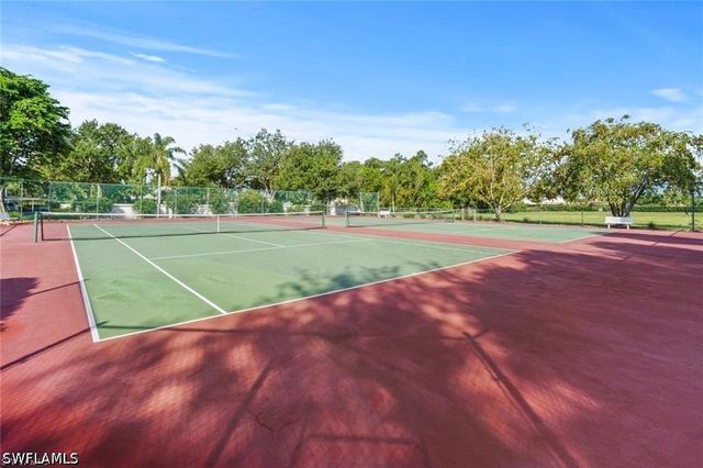 8200 Twelve Oaks CIR 423, Naples, FL 34113