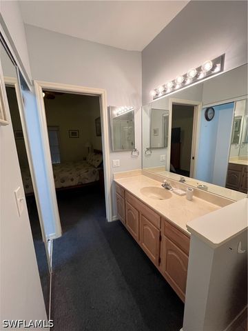 8200 Twelve Oaks CIR 423, Naples, FL 34113