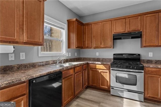 1880 Garbrooke Cove, Lawrenceville, GA 30046