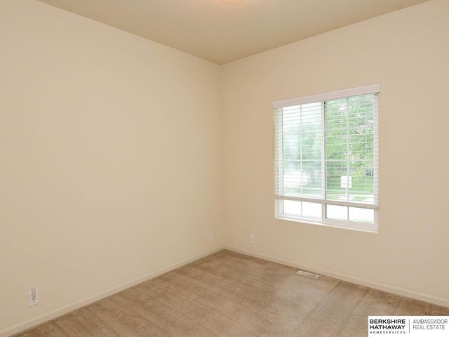 16106 Browne Street, Omaha, NE 68116