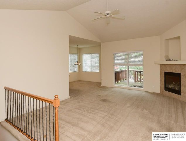 16106 Browne Street, Omaha, NE 68116