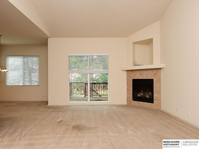 16106 Browne Street, Omaha, NE 68116
