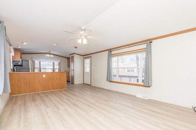 27 Melrose Drive, Rochester, NH 03868