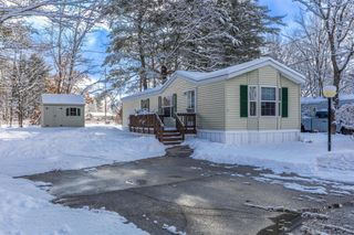 27 Melrose Drive, Rochester, NH 03868