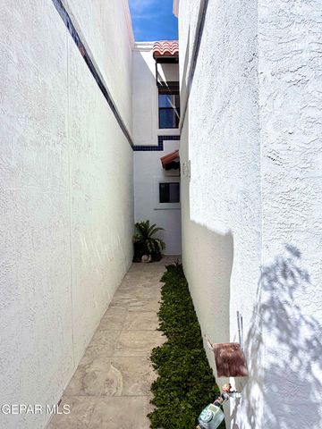 6035 BANDOLERO Drive C, El Paso, TX 79912