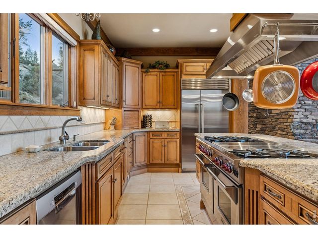 105 Elk Trl, Red Feather Lakes, CO 80545