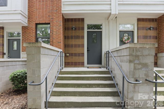 526 N McDowell Street, Charlotte, NC 28204