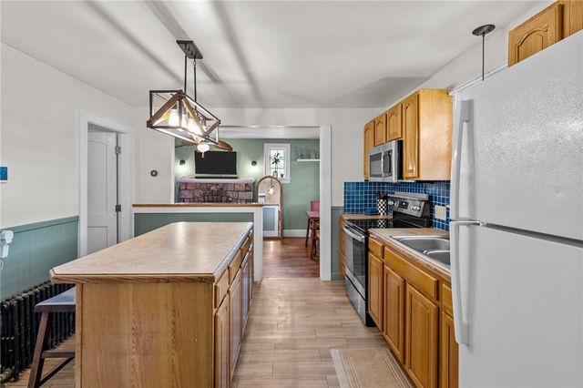 1223 Cumberland Hill Road, Woonsocket, RI 02895
