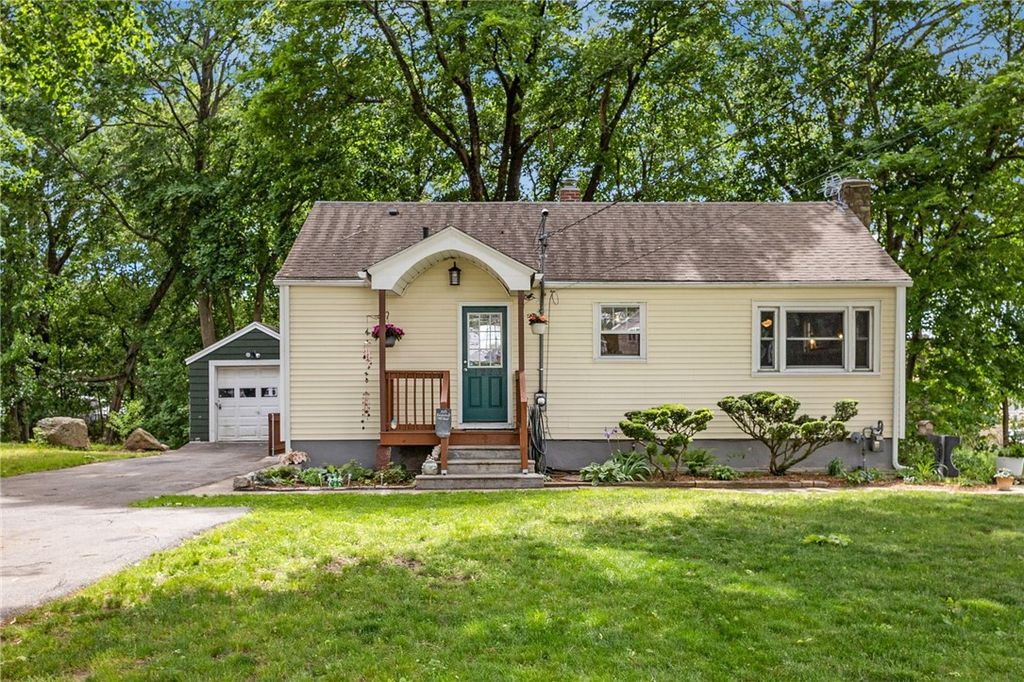 1223 Cumberland Hill Road, Woonsocket, RI 02895