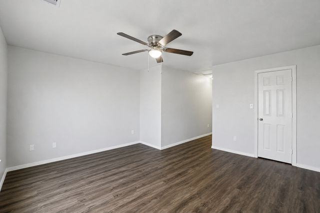4011 Preferred Place, Dallas, TX 75237
