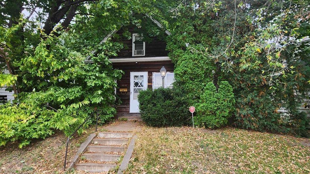 3010 Vincent Avenue N, Minneapolis, MN 55411