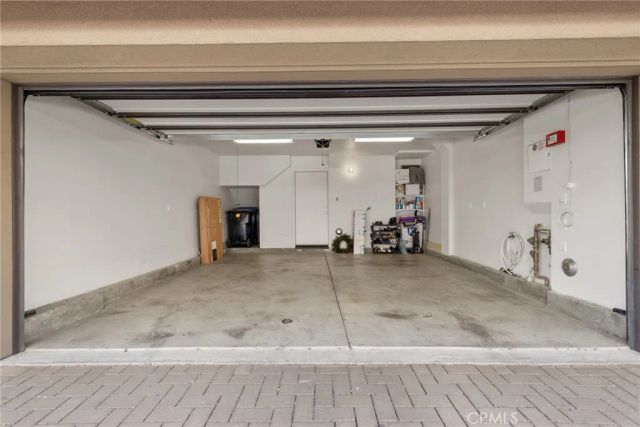 14104 W Birch Lane, Van Nuys, CA 91405