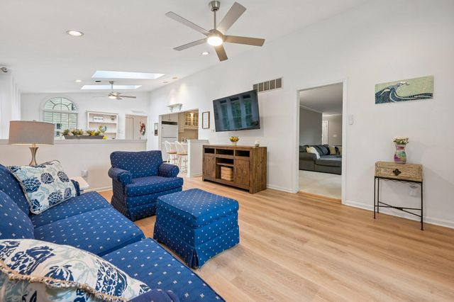 11 N WOODSTOCK DR, Cherry Hill, NJ 08034