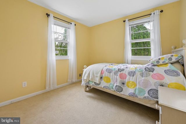 11 N WOODSTOCK DR, Cherry Hill, NJ 08034