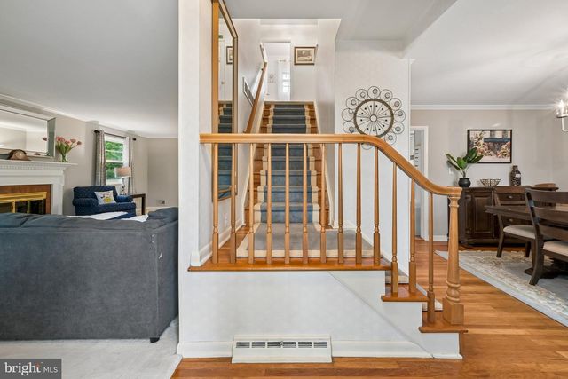 11 N WOODSTOCK DR, Cherry Hill, NJ 08034