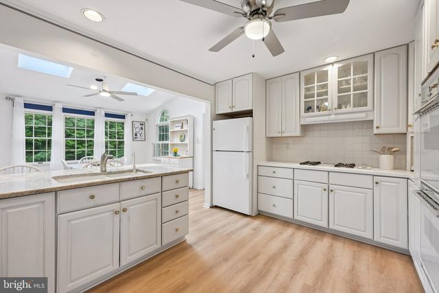 11 N WOODSTOCK DR, Cherry Hill, NJ 08034