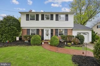 11 N WOODSTOCK DR, Cherry Hill, NJ 08034