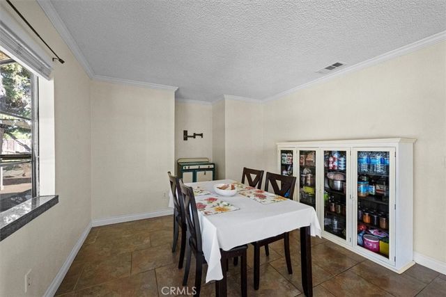 2078 Woodlawn, Corona, CA 92882