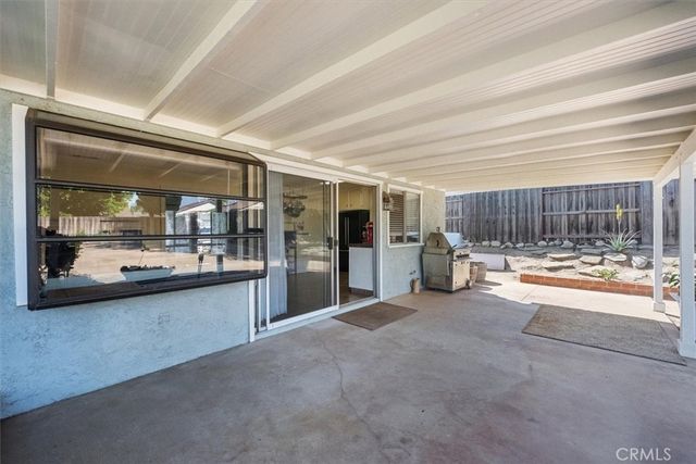 2078 Woodlawn, Corona, CA 92882