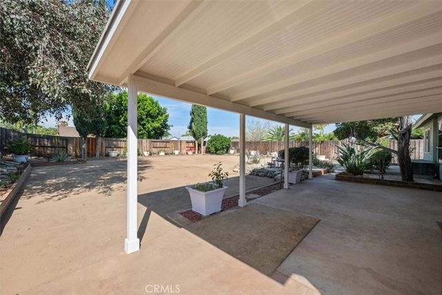 2078 Woodlawn, Corona, CA 92882