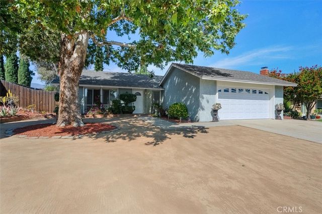 2078 Woodlawn, Corona, CA 92882