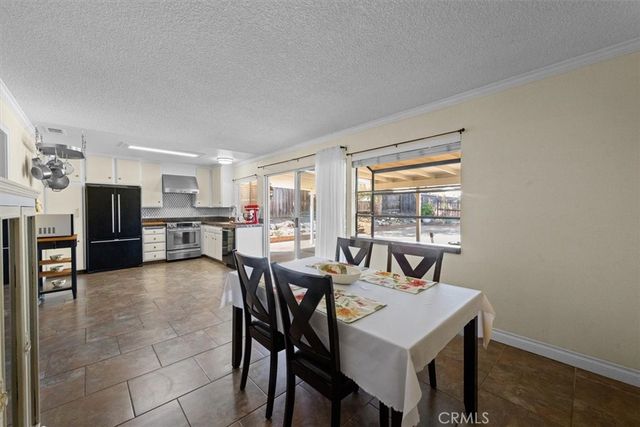 2078 Woodlawn, Corona, CA 92882