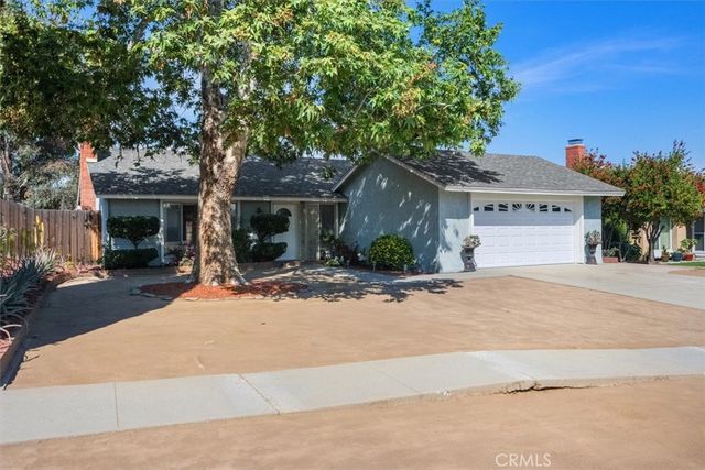 2078 Woodlawn, Corona, CA 92882