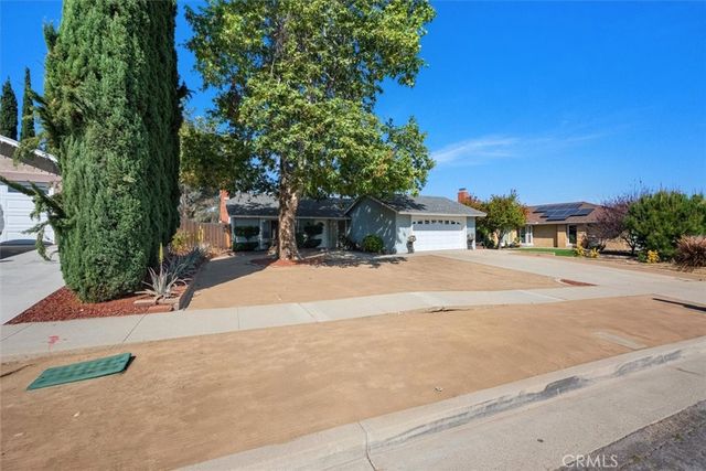 2078 Woodlawn, Corona, CA 92882