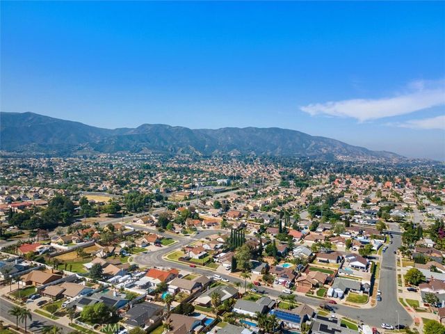 2078 Woodlawn, Corona, CA 92882