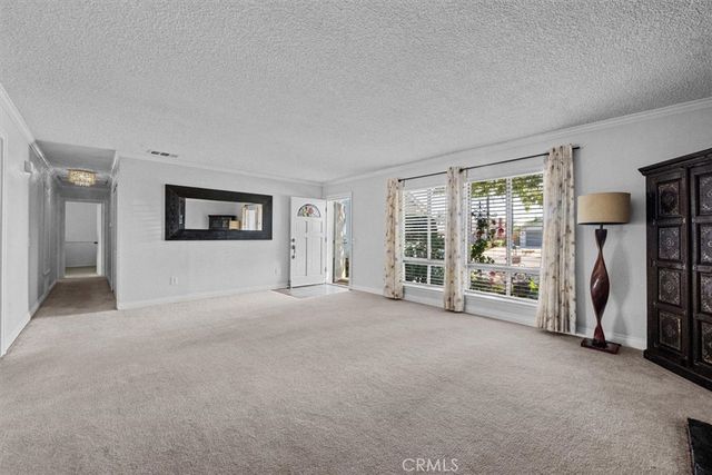 2078 Woodlawn, Corona, CA 92882