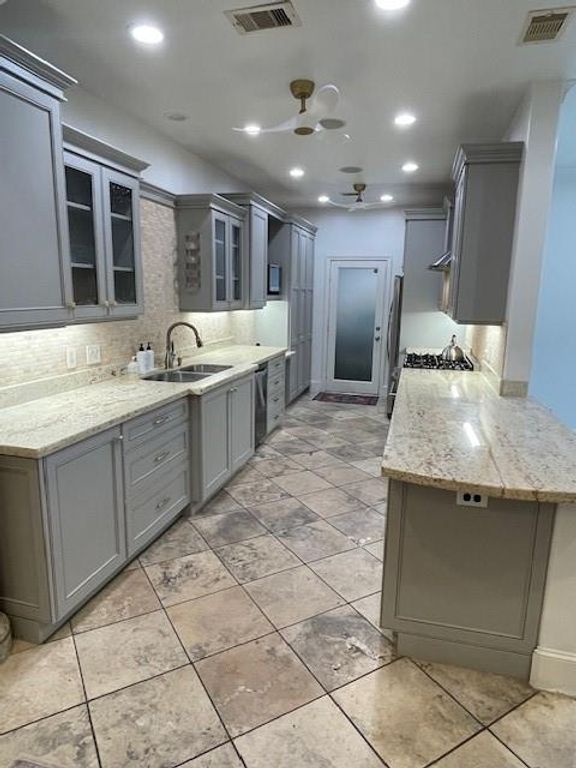 516 S Post Oak Lane 20, Houston, TX 77056