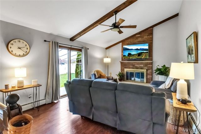 6848 Errick Road, Wheatfield, NY 14120