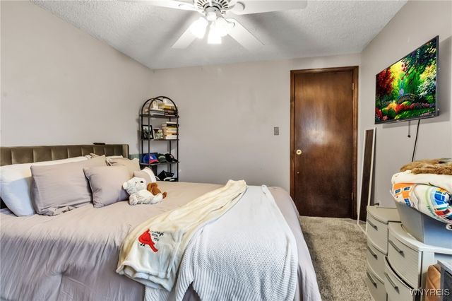 6848 Errick Road, Wheatfield, NY 14120